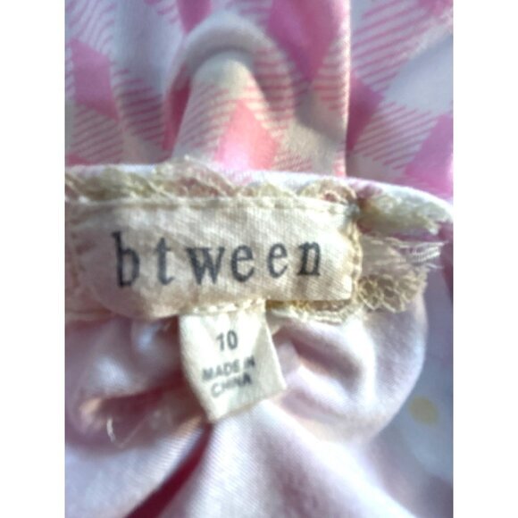 Between Girls Graphic Motivational Top Pink Mult Squares/Flowers i Size 10 - Picture 3 of 6